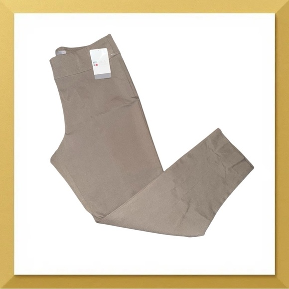 tina stephens Pants - NWT TINA STEPHENS Sabrina Ankle Pants- 12 Dark Beige / Military Green